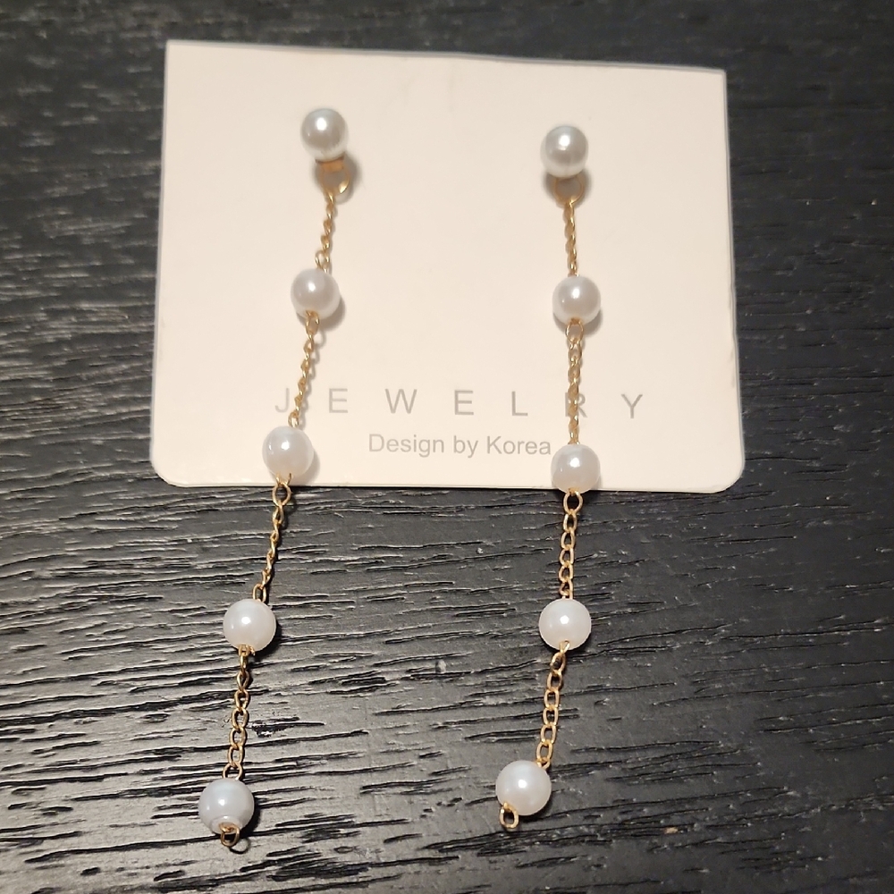 Brand New Gold and White Pearl Drop Earrings